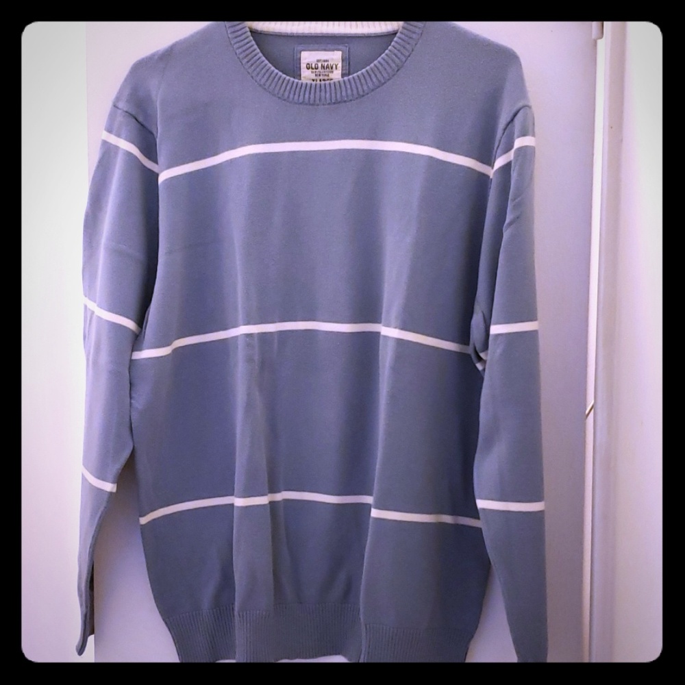 Old navy baby blue sweater